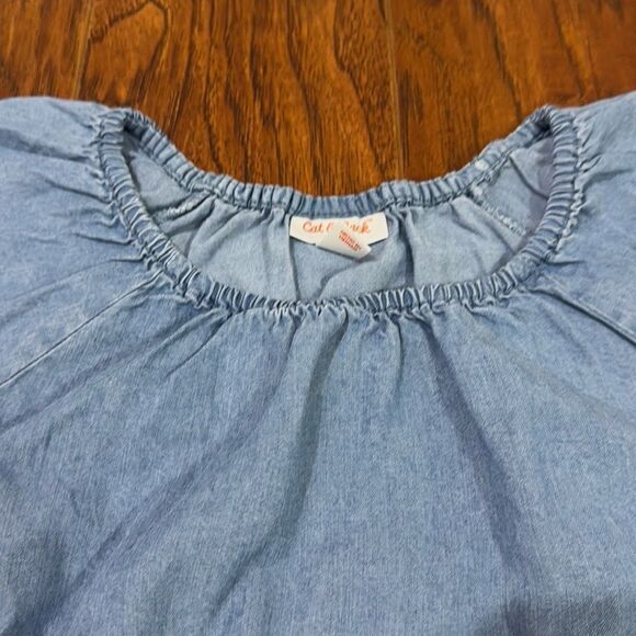NWT Cat & Jack Size XL (14) Blue Short Sleeve Light Wash Chambray Woven Top - Picture 3 of 6